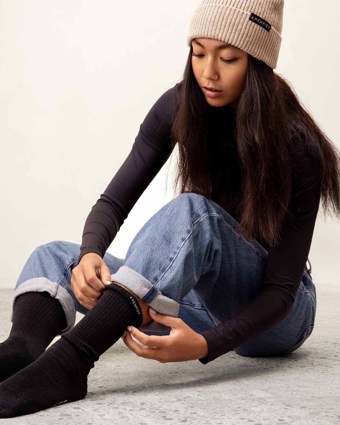 Everyday Hemp and Organic Cotton Blend Crew Socks in Black
