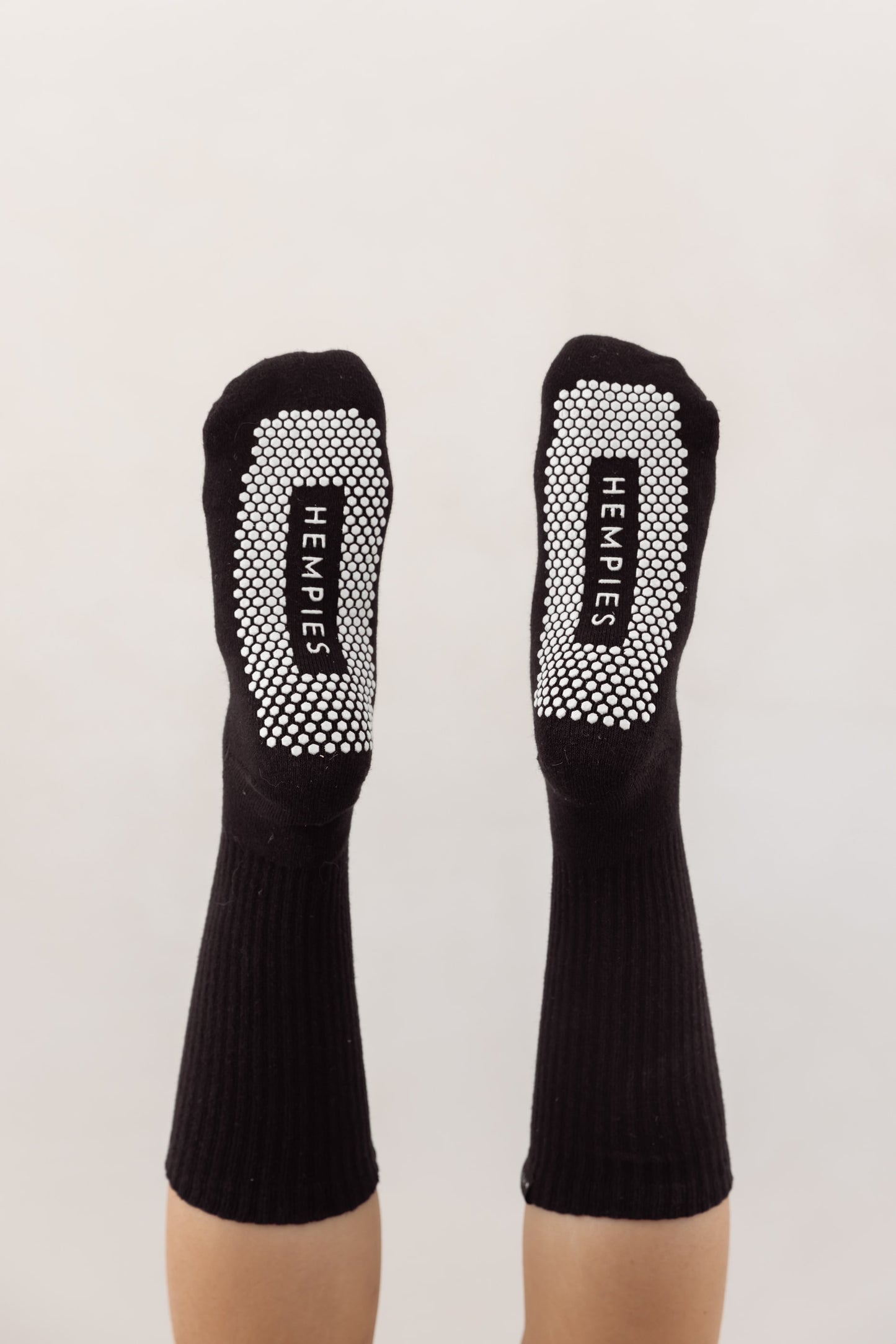 Studio Grip Socks - Black Sock / White Grip