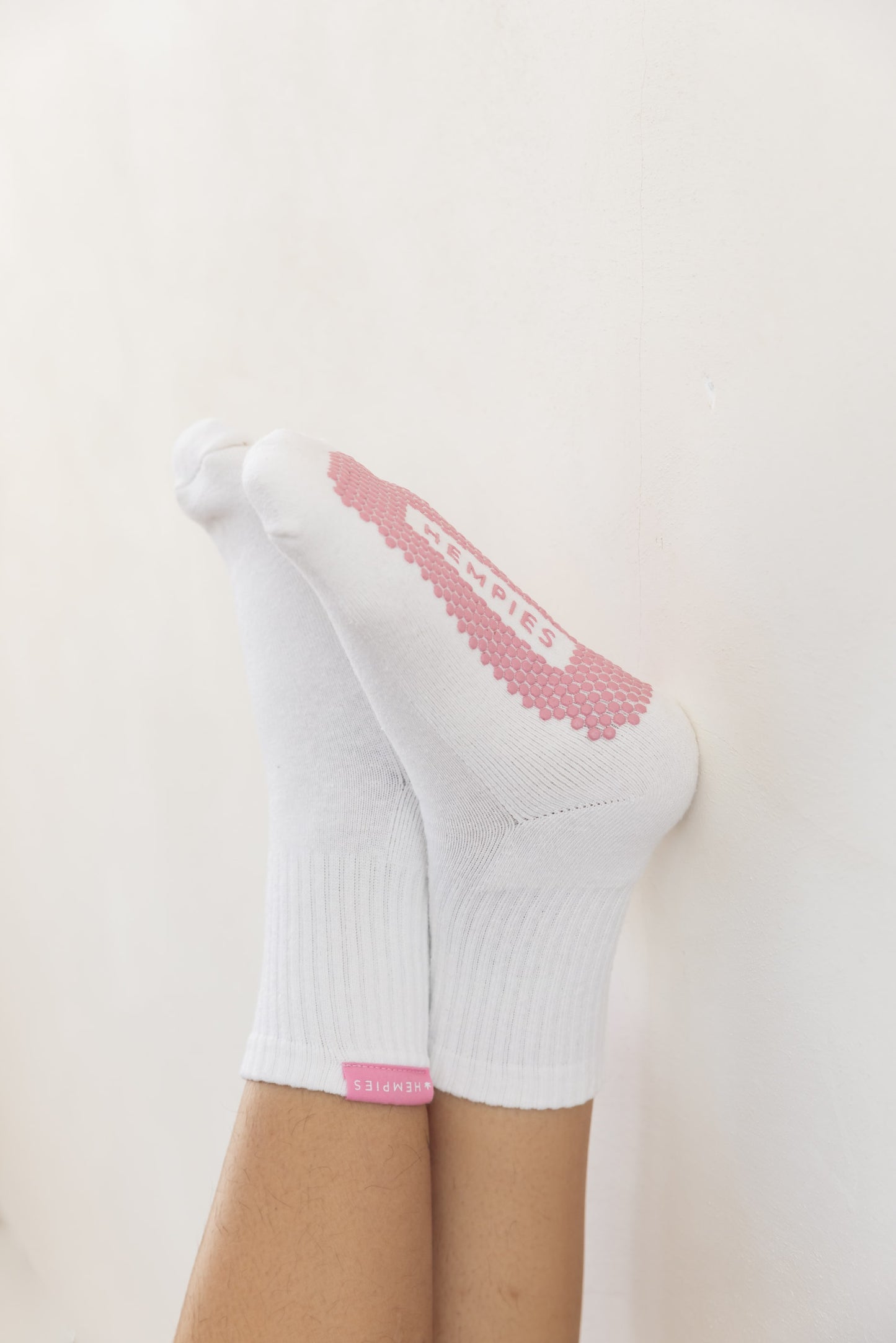 Studio Grip Socks - White Sock / Pink Grip